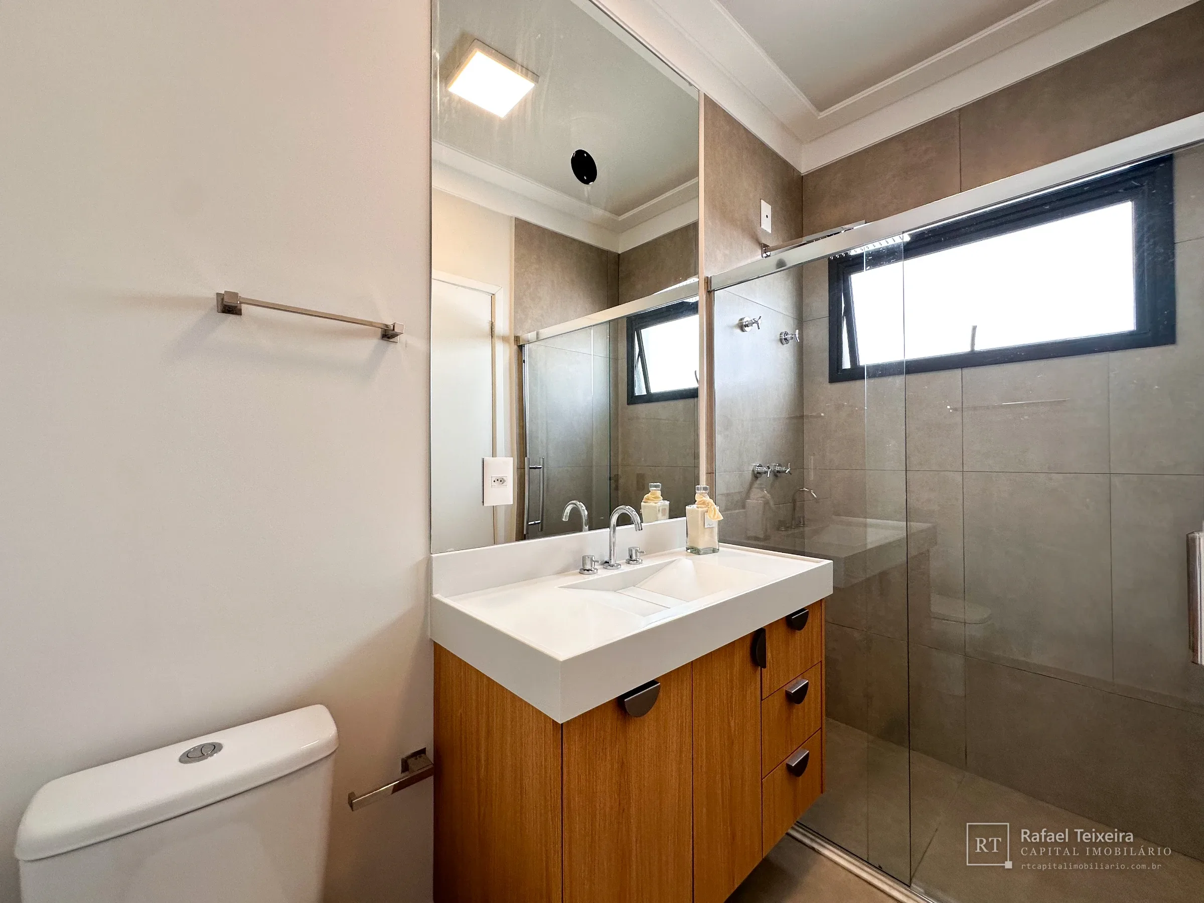 Banheiro Suite Master — Villagio Santanna Vinhedo